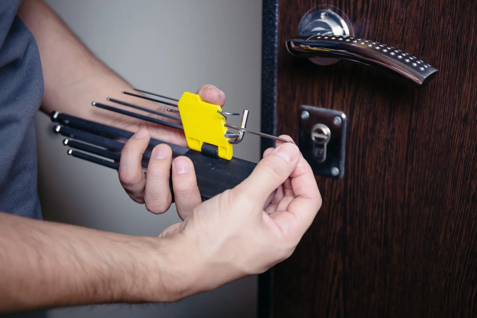 ouverture de porte fermée à clé